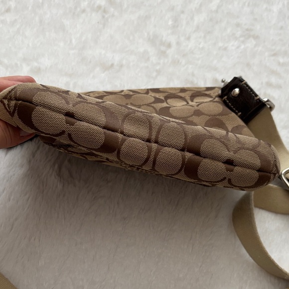 Coach Signature Tan Crossbody Bag - Picture 6 of 9